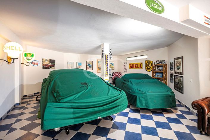 Image No.33-4 Bed House for sale