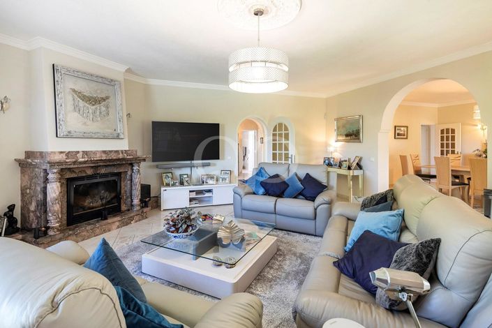 Image No.37-4 Bed House for sale