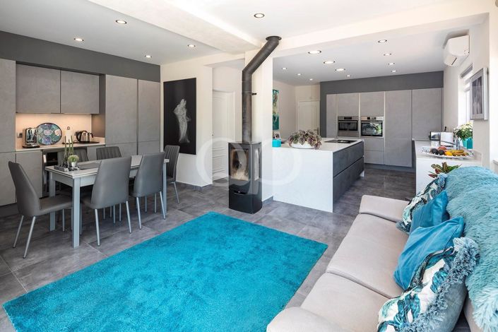 Image No.6-4 Bed House for sale