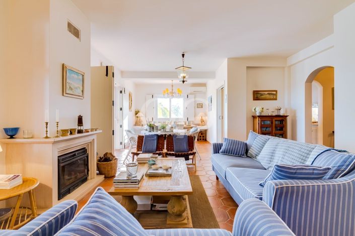 Image No.14-4 Bed House for sale