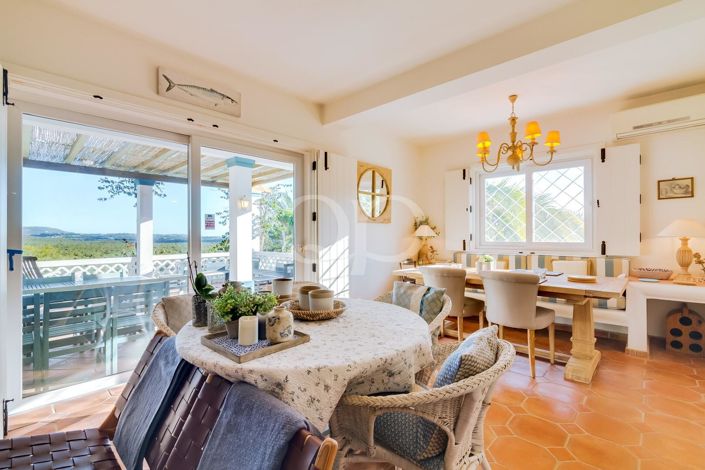 Image No.15-4 Bed House for sale