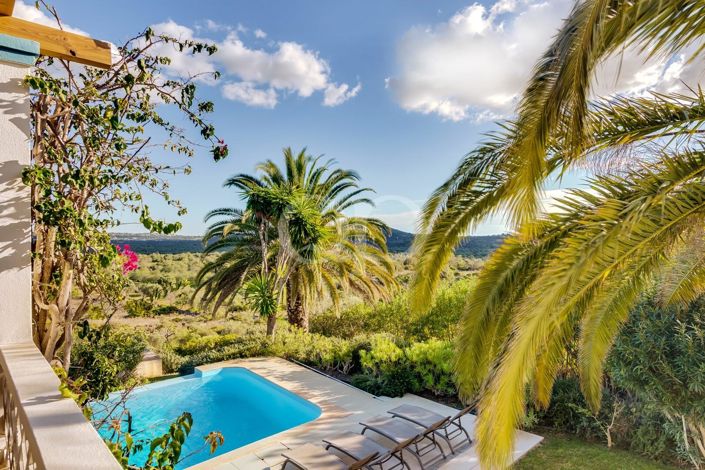 Image No.21-4 Bed House for sale