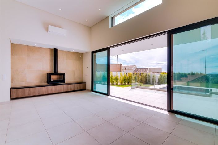 Image No.43-3 Bed House for sale