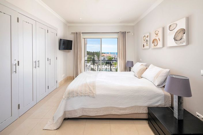 Image No.15-1 Bed House for sale