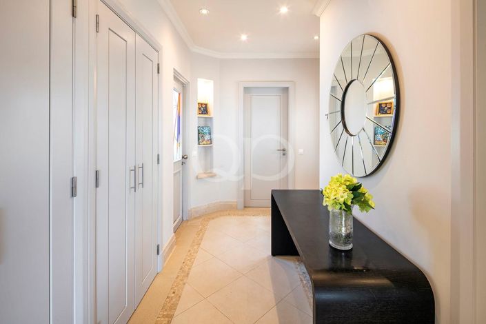 Image No.8-1 Bed House for sale