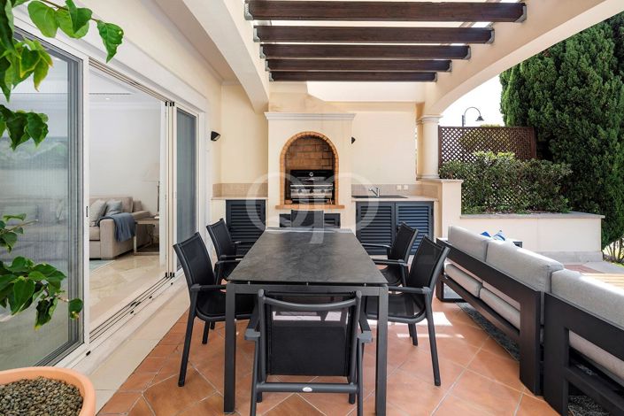 Image No.15-2 Bed House for sale