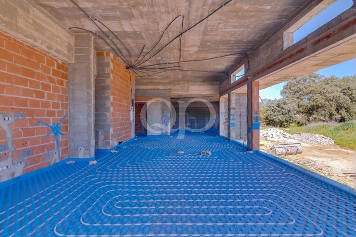 Image No.30-4 Bed House for sale