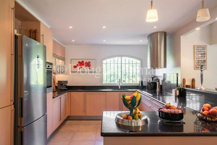 Image No.6-Maison de 4 chambres à vendre à Mougins