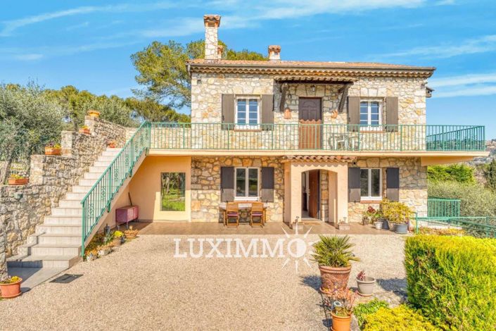 Image No.1-4 Bed House for sale