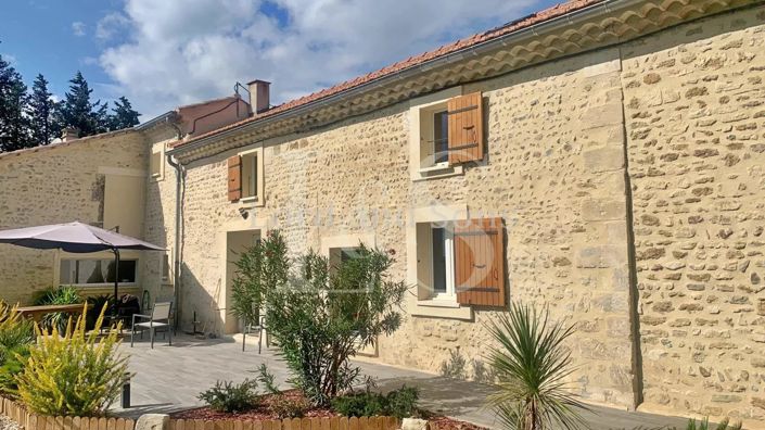 Image No.10-5 Bed House for sale