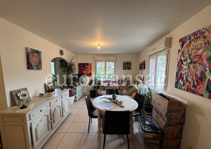 Image No.7-2 Bed House for sale