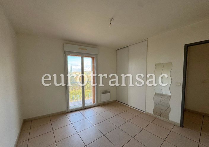 Image No.8-2 Bed House for sale