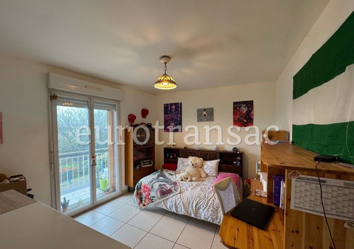 Image No.9-2 Bed House for sale