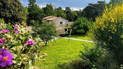 1 - Cornillon, House