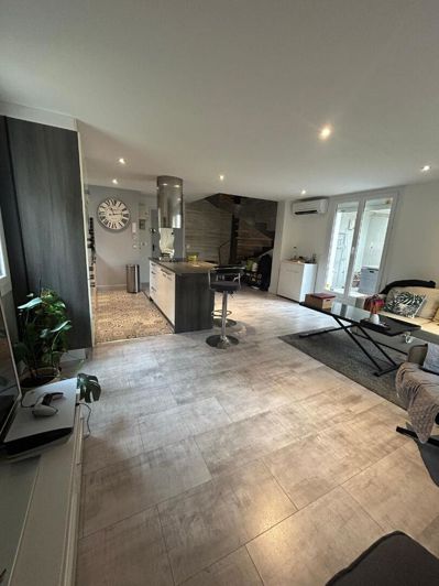 Image No.1-3 Bed Apartment for sale