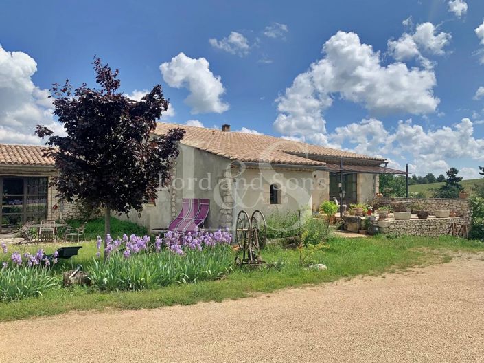 Image No.6-7 Bed House for sale