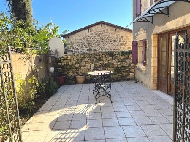 Image No.10-3 Bed House for sale