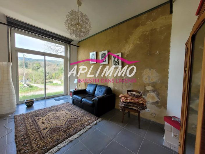 Image No.10-9 Bed House for sale