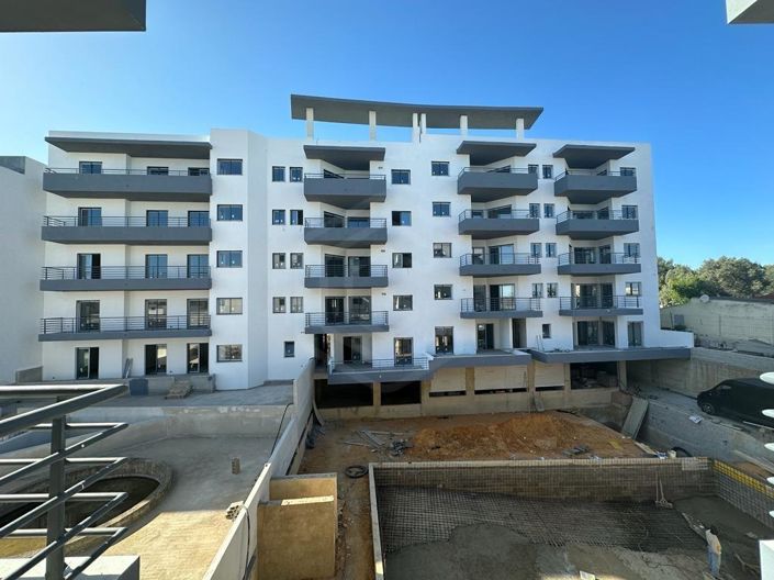 Image No.24-3 Bed Apartment for sale