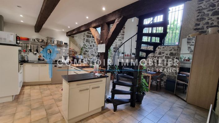 Image No.3-5 Bed House for sale