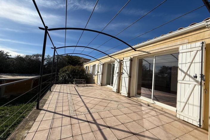 Image No.1-3 Bed House for sale