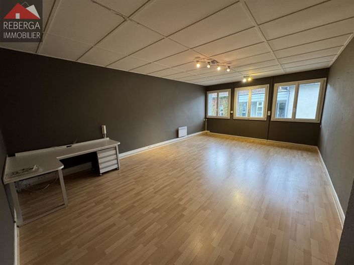 Image No.1-2 Bed House for sale