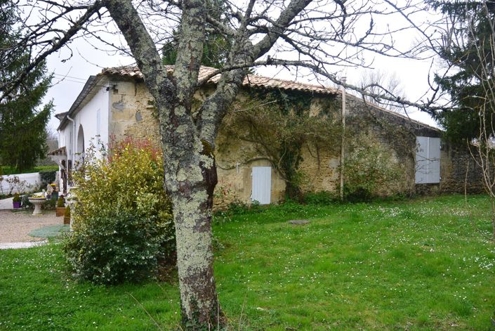 Image No.1-3 Bed House for sale