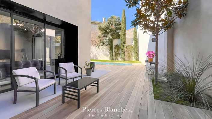 Image No.1-Maison de 4 chambres à vendre à Nîmes