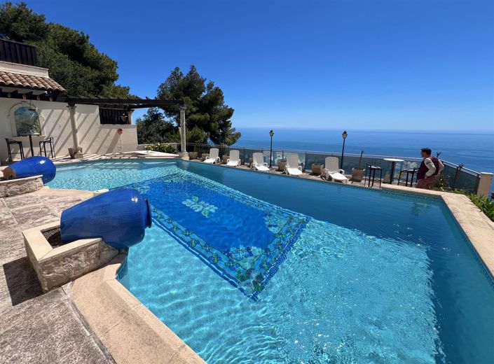 Image No.6-4 Bed House for sale