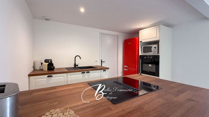 Image No.10-3 Bed House for sale