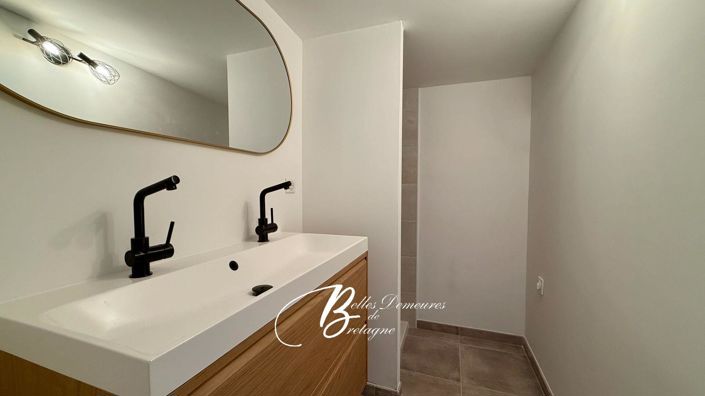 Image No.13-3 Bed House for sale