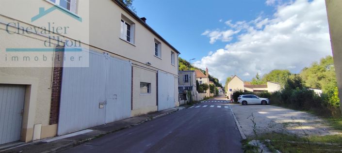 Image No.1-Maison de 3 chambres à vendre à Yonne