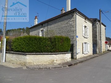 1 - Lézinnes, Maison