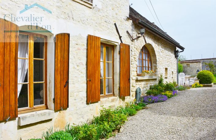 Image No.1-5 Bed House for sale