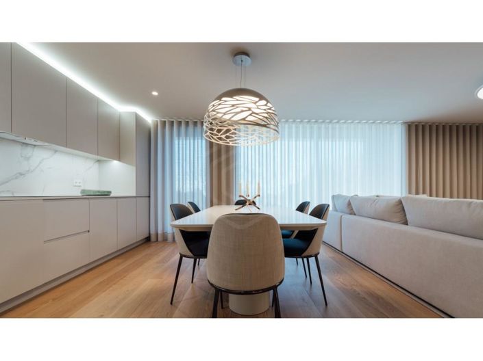 Image No.20-3 Bed Apartment for sale