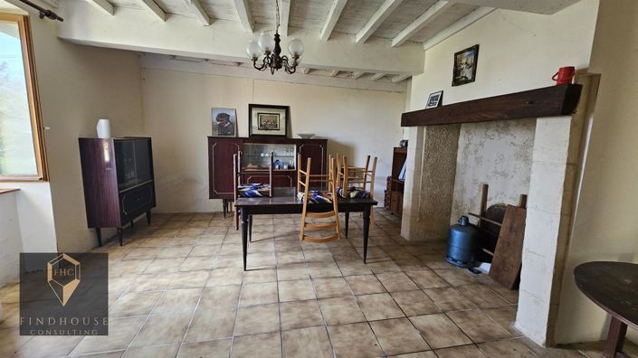 Image No.4-2 Bed House for sale