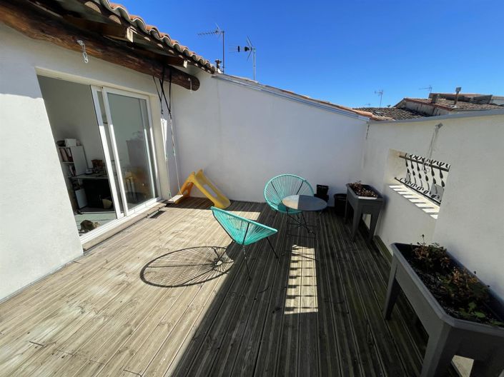 Image No.1-3 Bed House for sale
