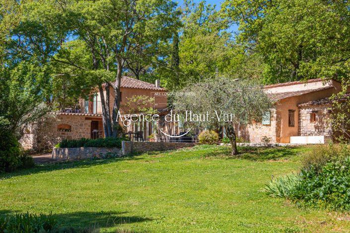 Image No.1-4 Bed House for sale