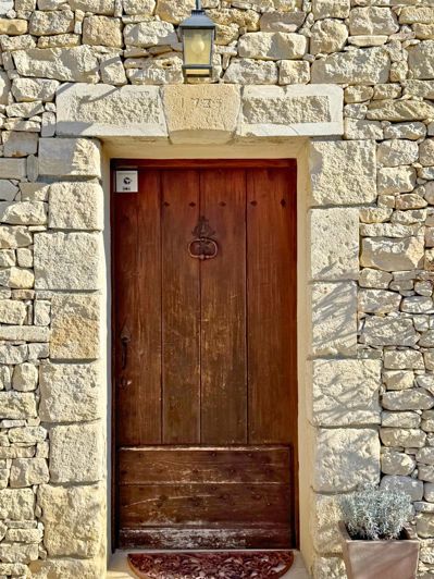 Image No.23-5 Bed House for sale