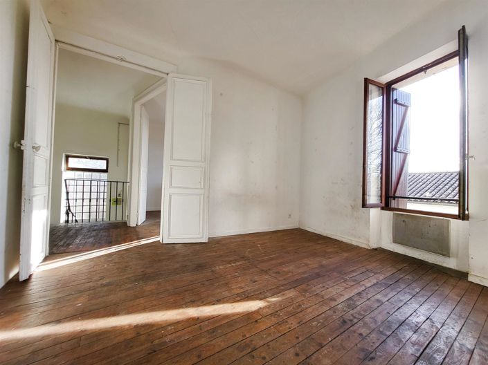 Image No.9-5 Bed House for sale