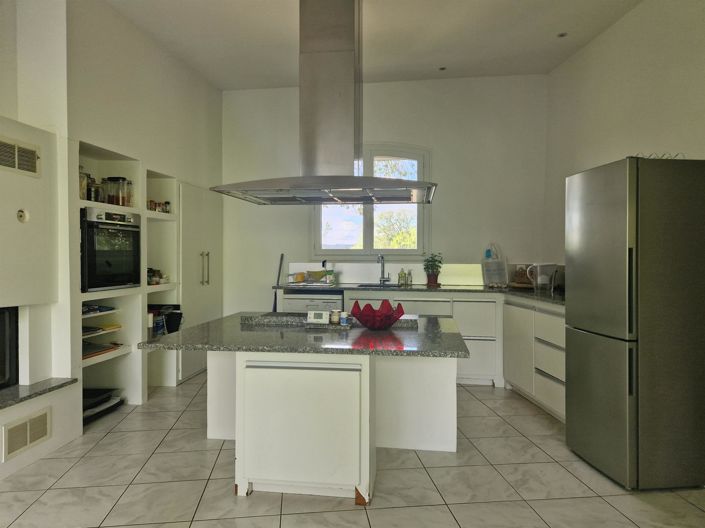 Image No.12-14 Bed House for sale