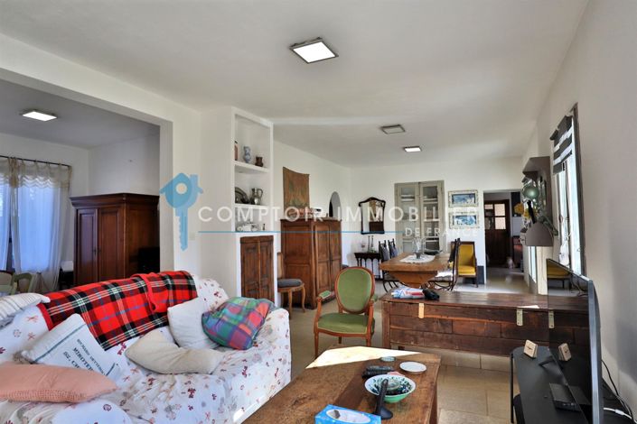 Image No.19-4 Bed House for sale