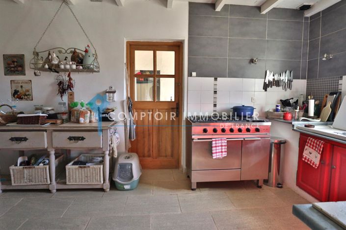 Image No.7-4 Bed House for sale