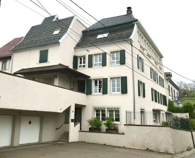Image No.1-6 Bed House for sale