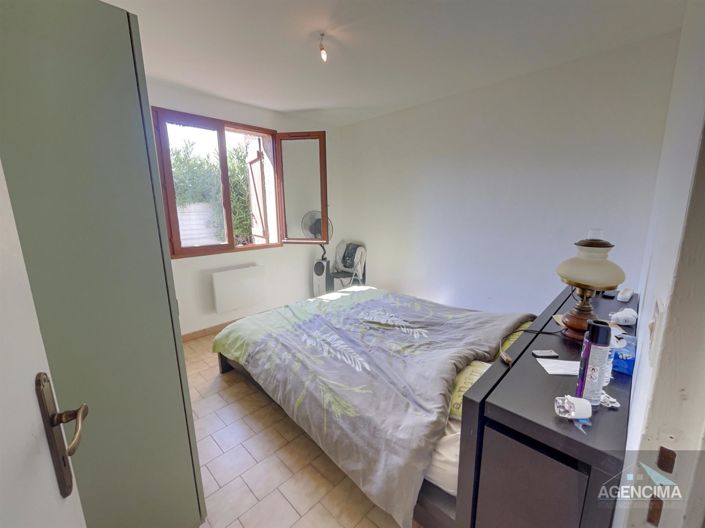 Image No.7-2 Bed House for sale