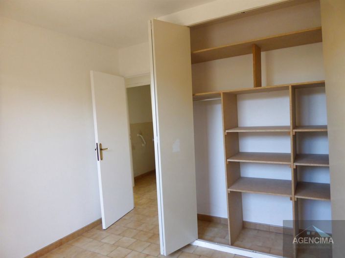 Image No.9-2 Bed House for sale