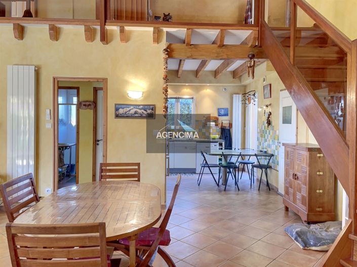 Image No.9-4 Bed House for sale