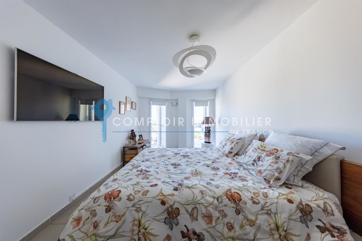 Image No.9-3 Bed Apartment for sale