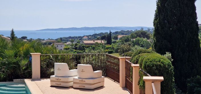 Image No.1-5 Bed House for sale