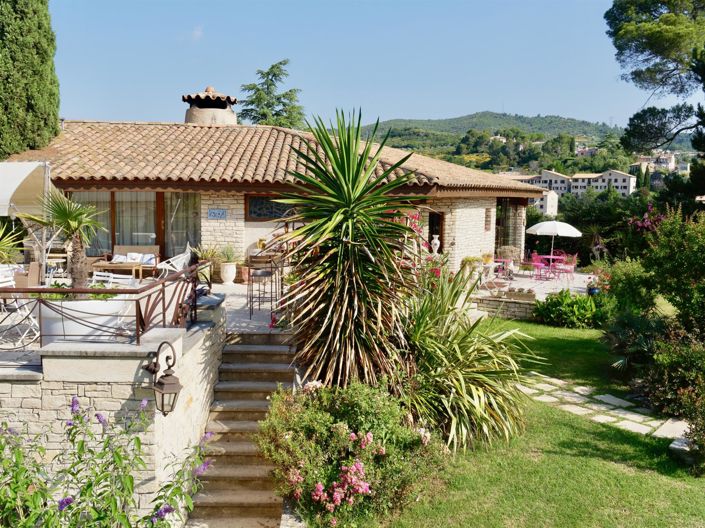 Image No.1-4 Bed House for sale